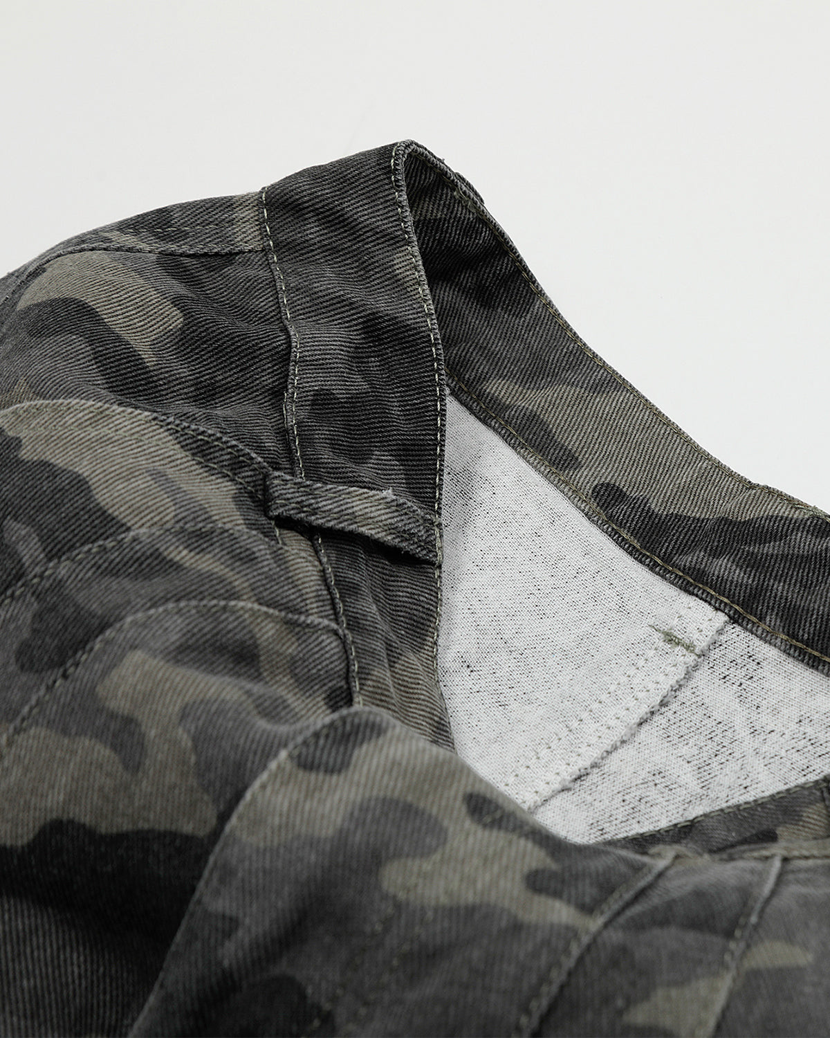 Embroidered Camo Cargo Shorts | LCDEGO Streetwear