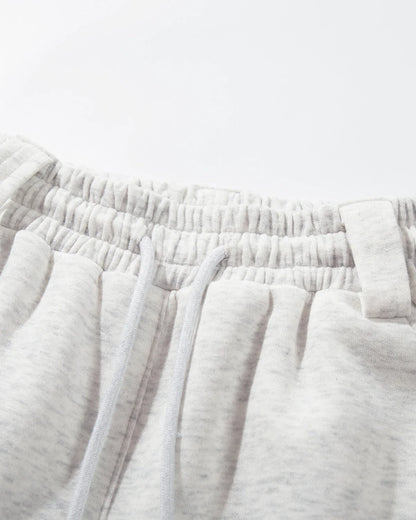 wide leg curved silhouette sweatpants detail