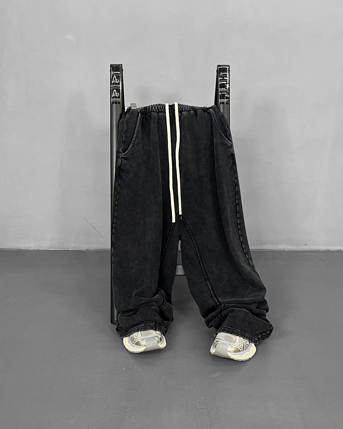 Straight Leg Acid Wash Sweatpant | LCDEGO Streetwear
