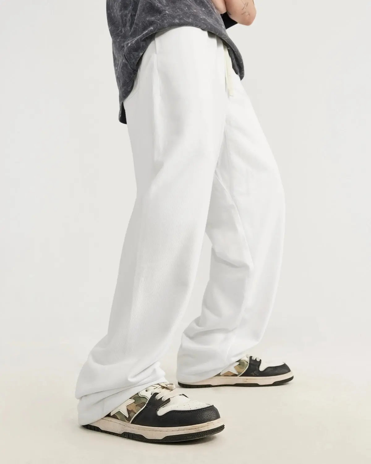Heavyweight Straight-Leg Sweatpant | LCDEGO Streetwear