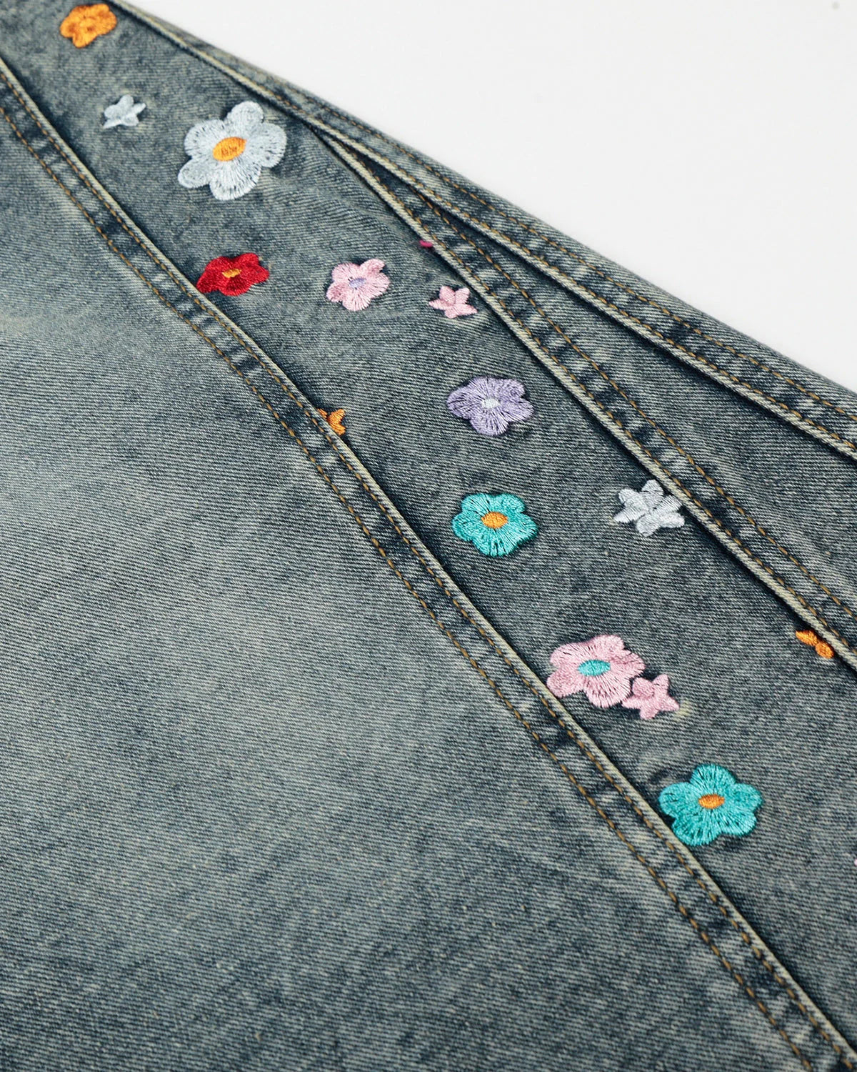 Floral Embroidered Long Baggy Jorts | LCDEGO Streetwear