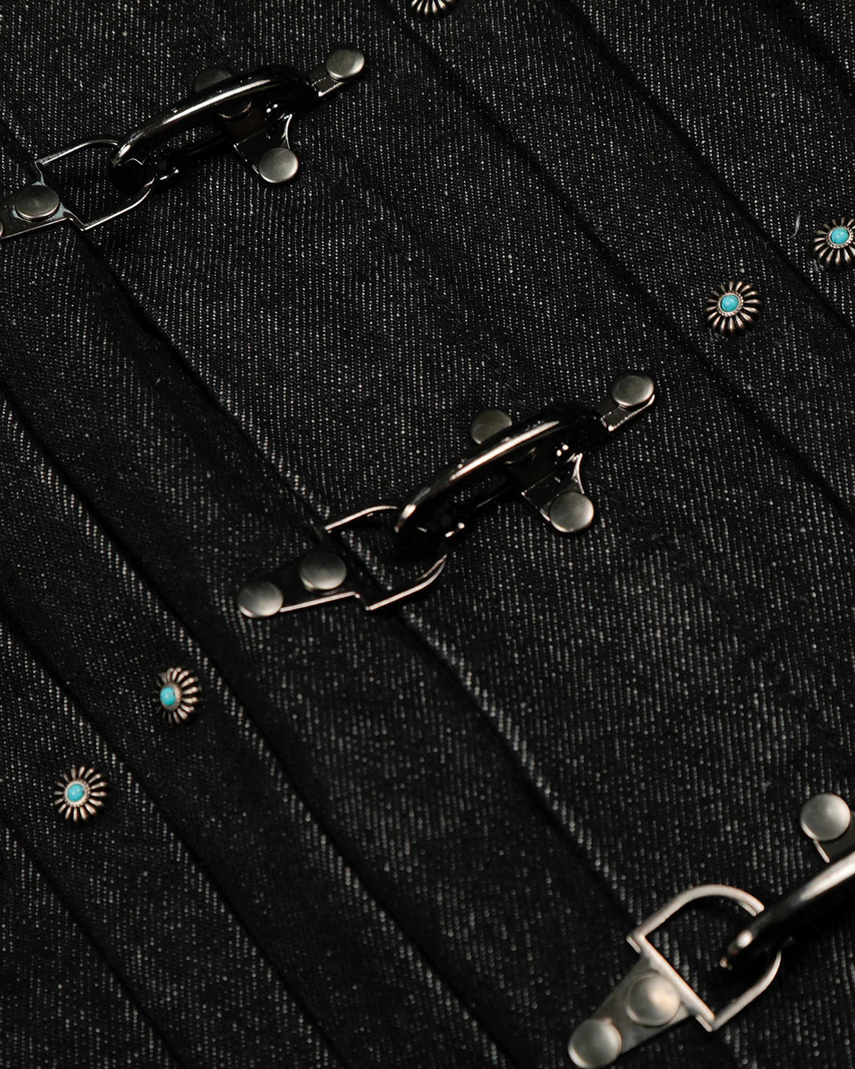 Raw Clasp Denim Jacket | LCDEGO Streetwear