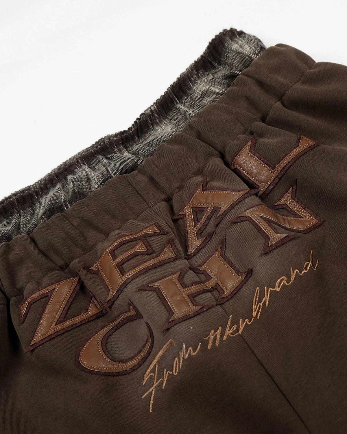 Appliqu¨¦ Embroidery Washed Baggy Sweatpant | LCDEGO Streetwear