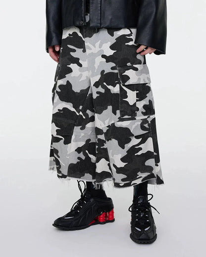 Glitter Camo Cargo Longline Shorts | LCDEGO Streetwear